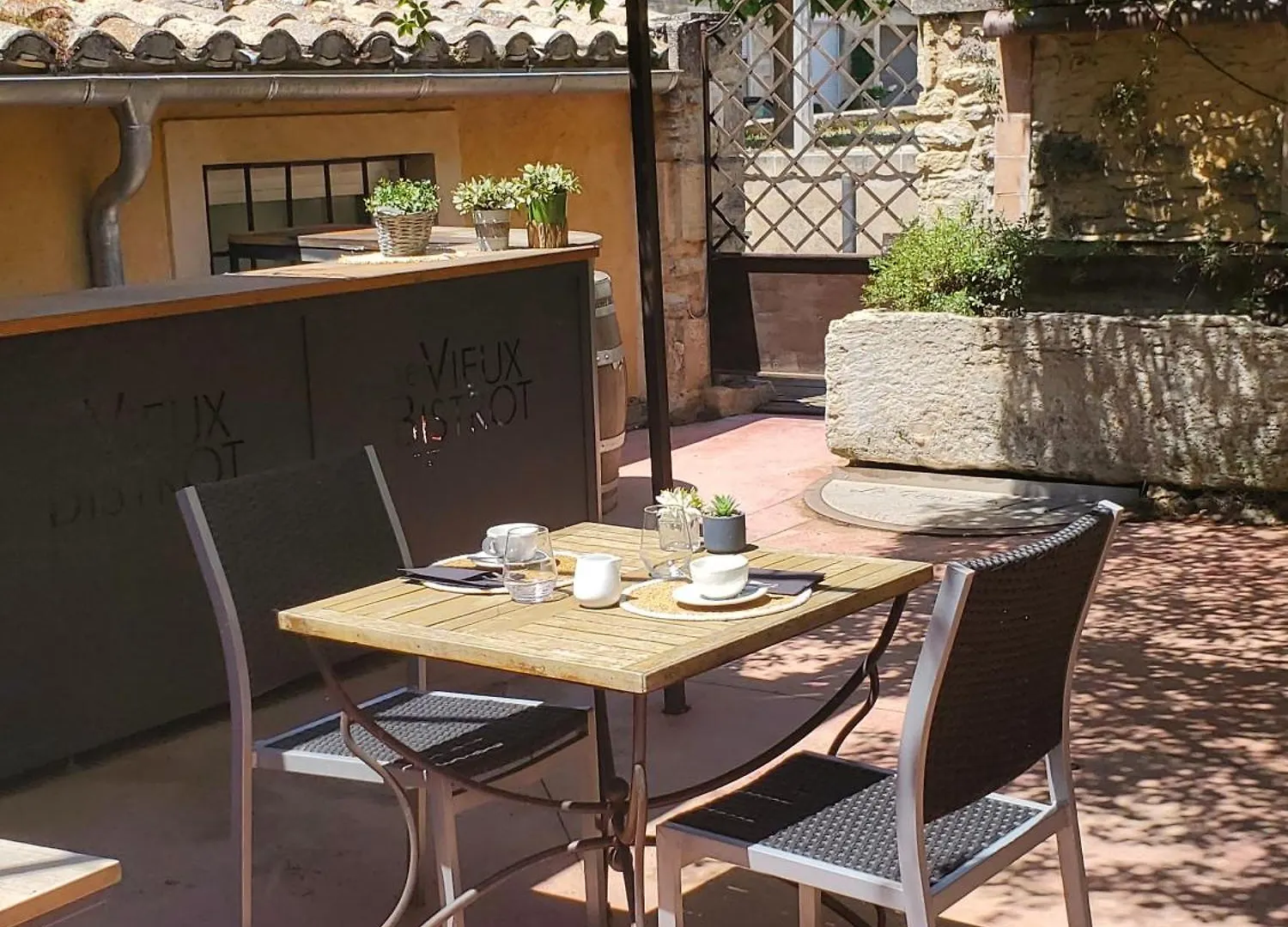 Chambres Du Vieux Bistrot Cabrieres-d'Avignon