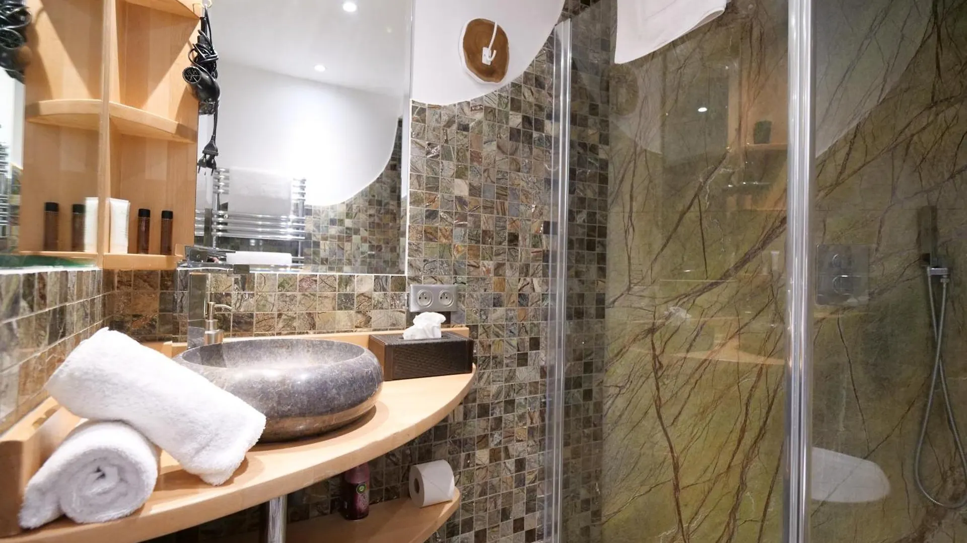 Homestay Chambres Du Vieux Bistrot Cabrieres-d'Avignon France