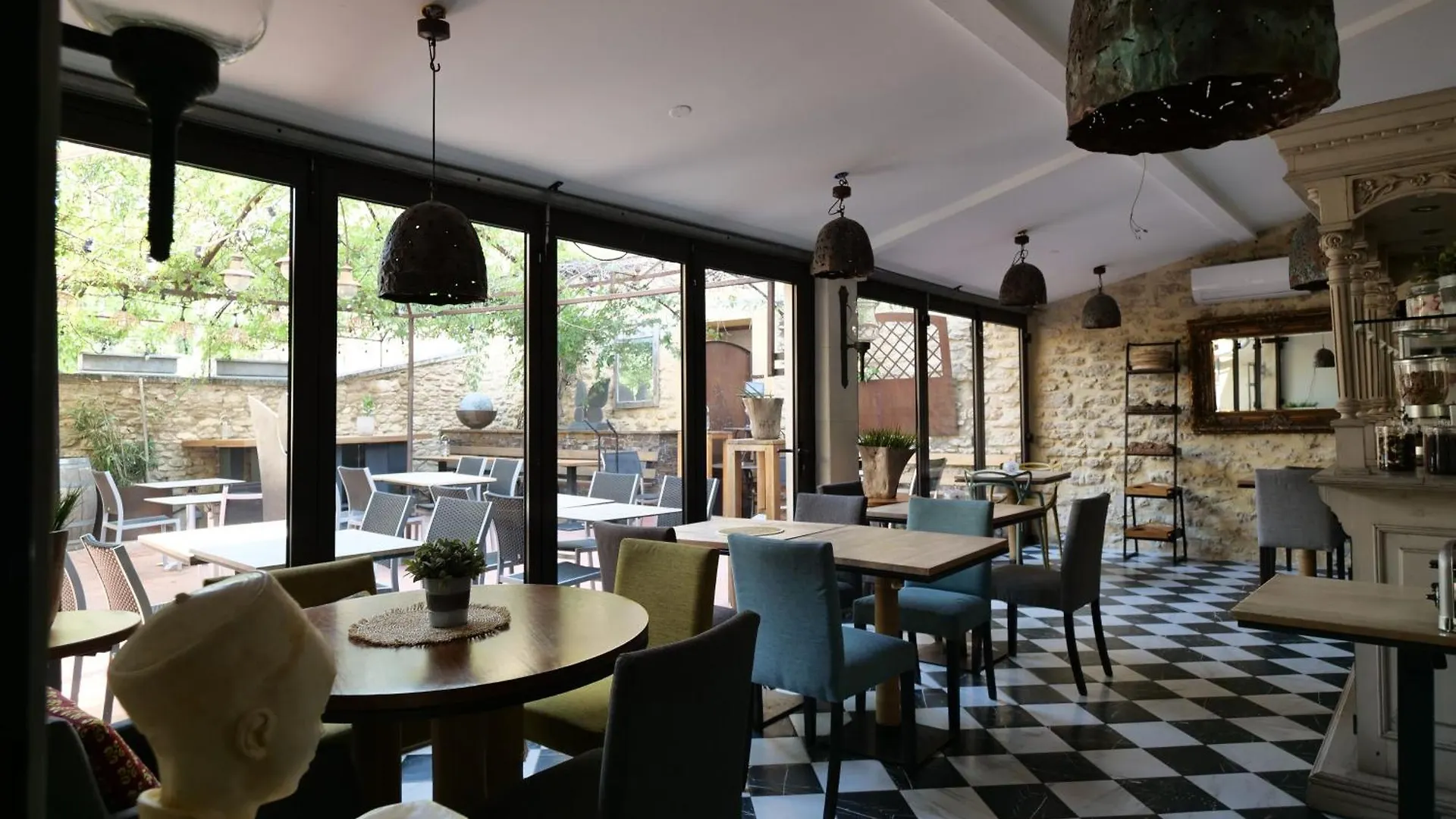 Homestay Chambres Du Vieux Bistrot Cabrieres-d'Avignon